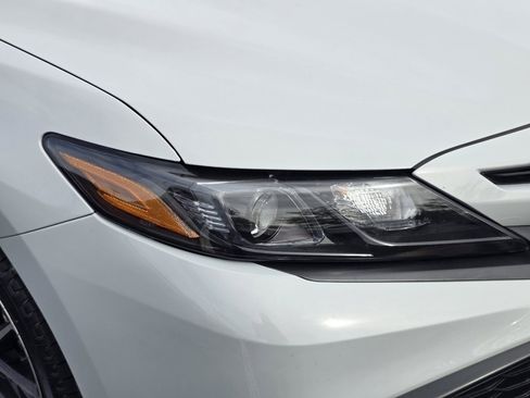 Used 2023 Toyota Camry SE w/ Convenience Package FWD image 19
