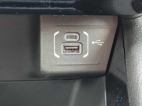 New 2026 Jeep Compass Latitude AWD/4WD image 19