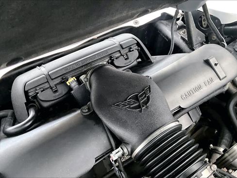 Used 1998 Chevrolet Corvette Convertible w/ Memory Pkg RWD image 24