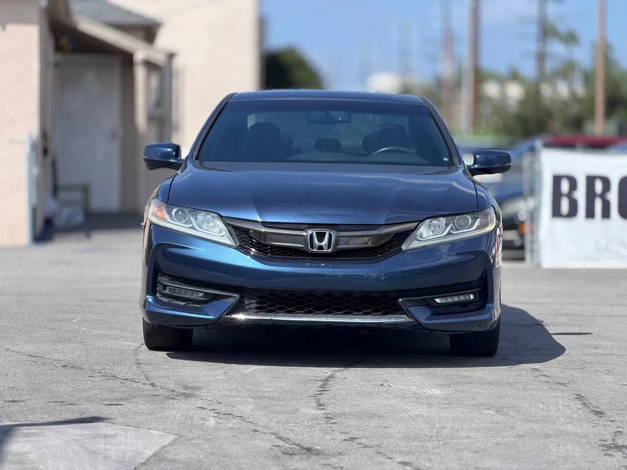 Used 2017 Honda Accord EX-L image 3