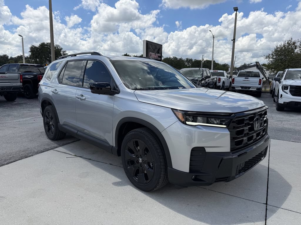 New 2026 Honda Pilot Black Edition image 2