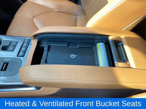 Used 2020 Toyota Highlander Platinum image 13