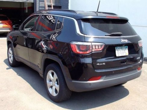 Used 2018 Jeep Compass Latitude w/ Safe & Security Group AWD/4WD image 3