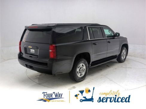 Used 2016 Chevrolet Suburban 3500 LS w/ Driver Alert Package image 4