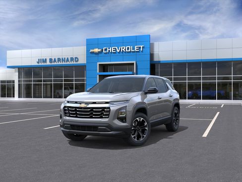 New 2026 Chevrolet Equinox LT AWD/4WD image 8