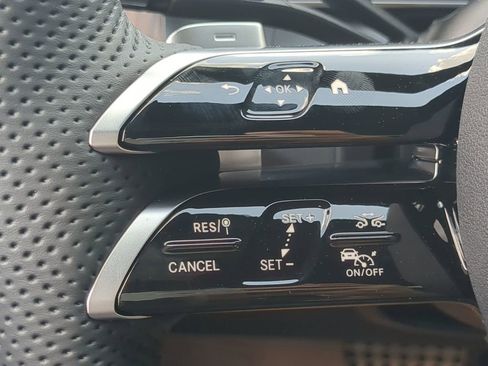 New 2025 Mercedes-Benz GLC 350e 4MATIC image 13