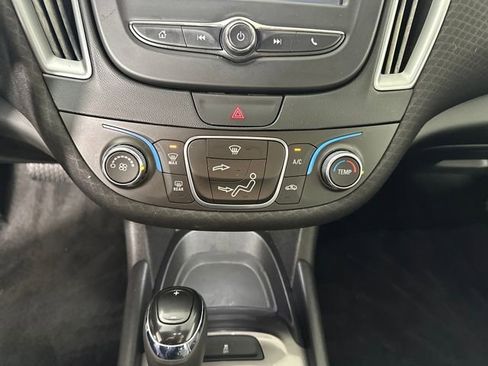 Used 2017 Chevrolet Malibu LS image 23