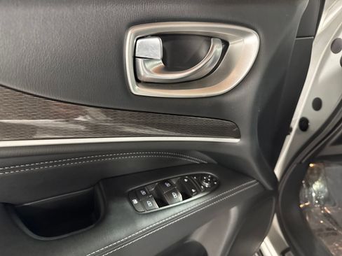 Used 2016 INFINITI QX60 Luxe AWD/4WD image 16