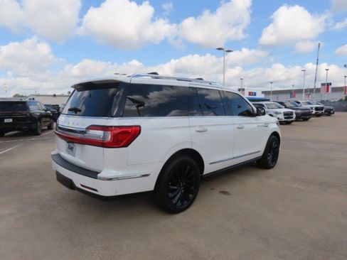 Used 2020 Lincoln Navigator Reserve w/ Equipment Group 208A Reserve AWD/4WD image 9