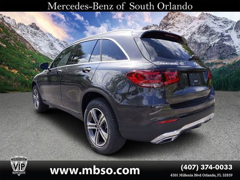 Used 2021 Mercedes-Benz GLC 300 image 4