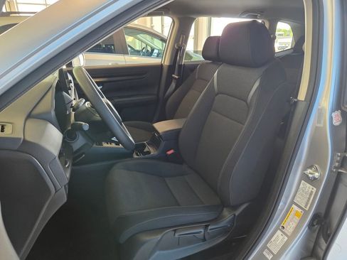Used 2025 Honda CR-V LX image 17
