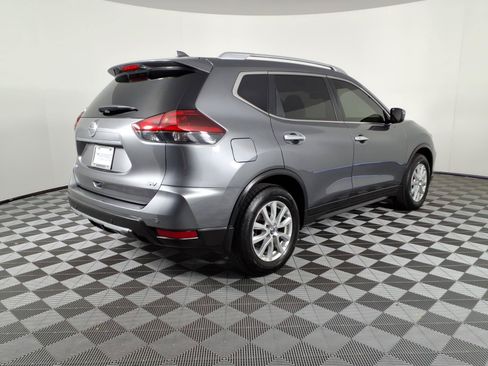 Used 2019 Nissan Rogue SV FWD image 5