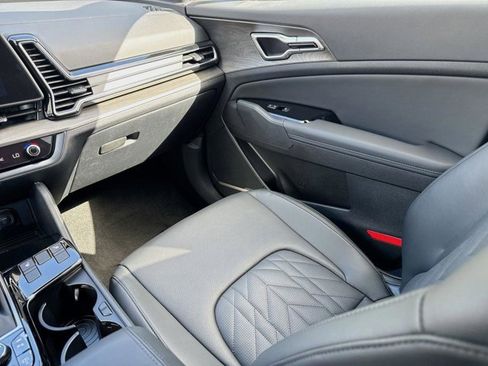 Used 2025 Kia Sportage X-Line image 12