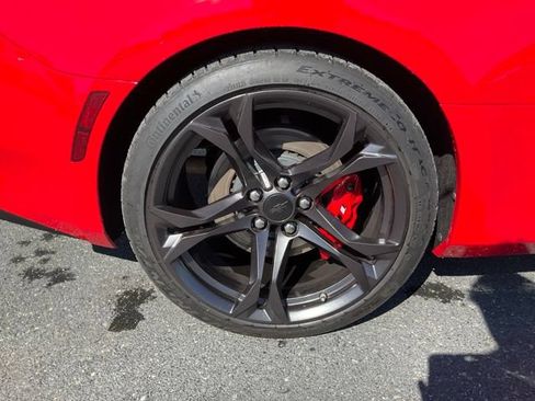 Used 2018 Chevrolet Camaro SS RWD image 16