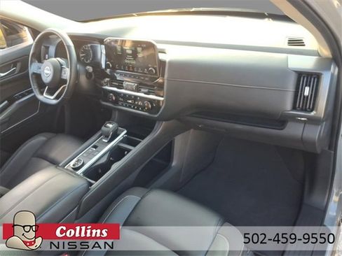 Certified 2023 Nissan Pathfinder SL image 12