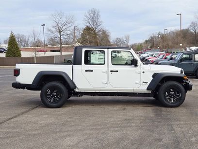 New 2026 Jeep Gladiator Sport