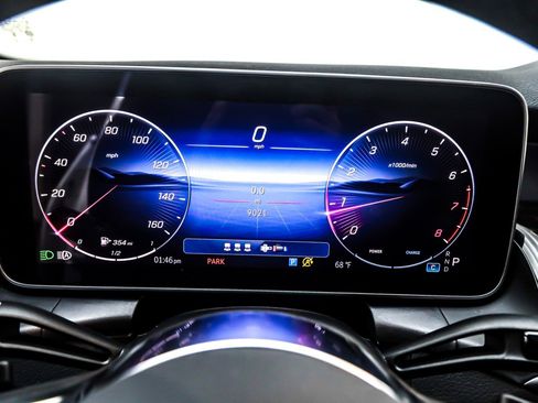 Certified 2025 Mercedes-Benz GLC 300 image 21