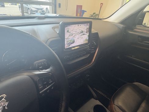 Used 2021 Ford Bronco Sport Outer Banks image 6