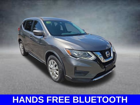 Used 2017 Nissan Rogue S FWD image 3