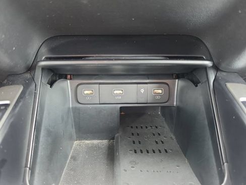 Used 2023 Kia Sorento S FWD image 26