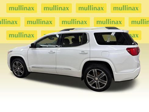 Used 2018 GMC Acadia Denali w/ Technology Package FWD image 13