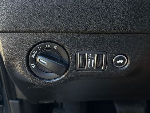 Used 2023 Dodge Charger SXT RWD image 21