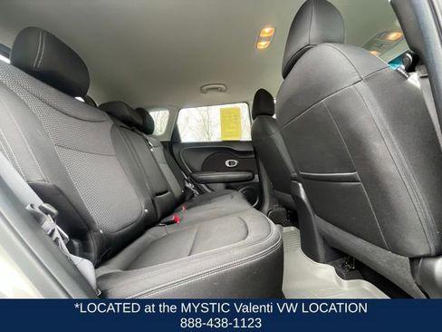 Used 2017 Kia Soul + FWD image 19