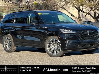 New 2026 Lincoln Aviator AWD w/ Jet Appearance Package