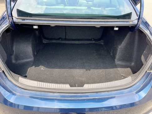 Used 2021 Chevrolet Malibu Premier FWD image 28