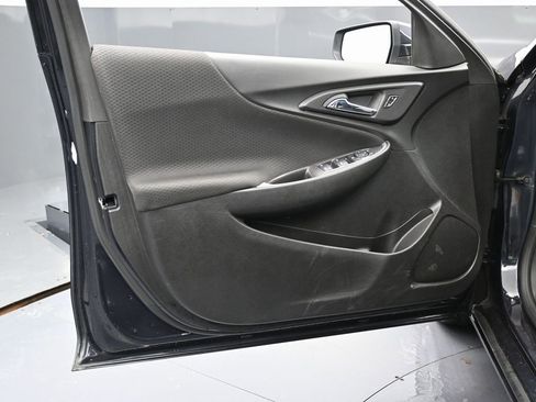 Used 2023 Chevrolet Malibu LT image 40