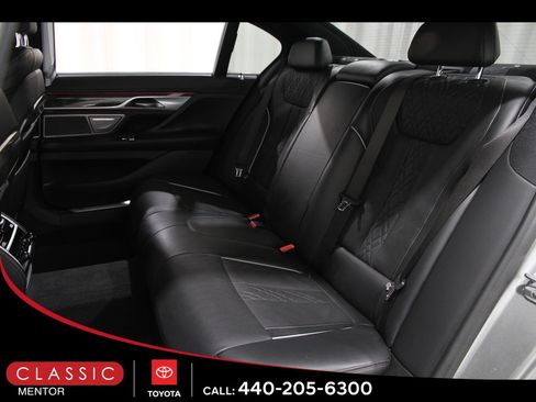 Used 2021 BMW 750i xDrive 750i xDrive w/ Executive Package image 20