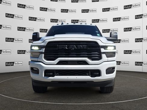 Used 2025 RAM 2500 Big Horn AWD/4WD image 8
