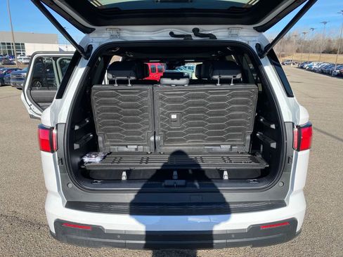 Used 2025 Toyota Sequoia TRD Pro AWD/4WD image 22