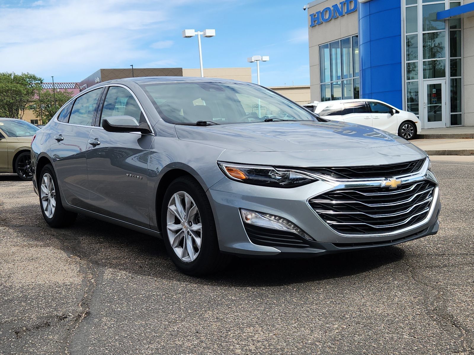 Used 2024 Chevrolet Malibu LT FWD image 7