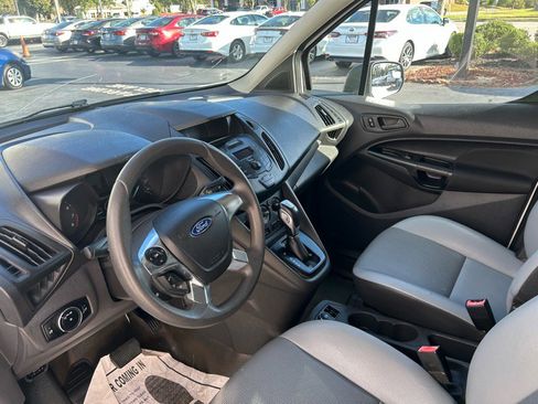 Used 2016 Ford Transit Connect XL image 10