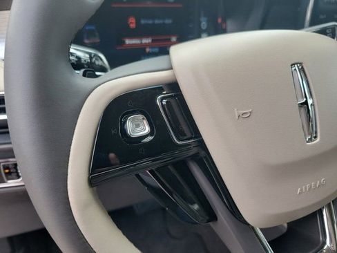 Certified 2023 Lincoln Corsair FWD image 23