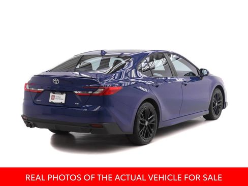 Certified 2025 Toyota Camry SE image 2
