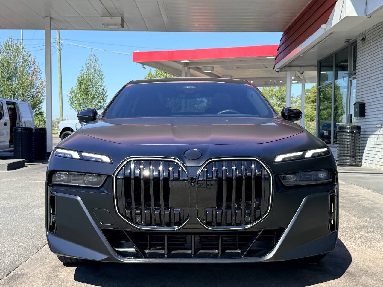 Used 2026 BMW 740i xDrive AWD/4WD image 7