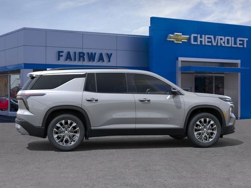 New 2026 Chevrolet Traverse LT image 5