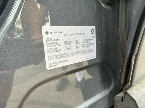 Used 2023 Rivian R1S Launch Edition AWD/4WD image 21
