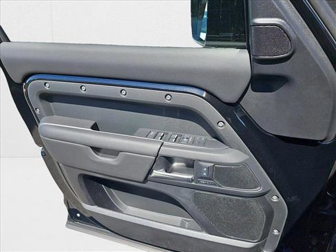 New 2025 Land Rover Defender 110 S image 26