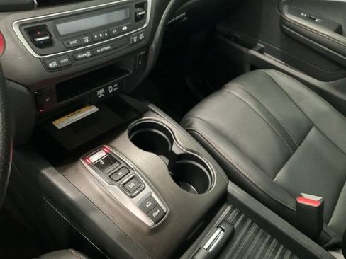 Used 2023 Honda Passport TrailSport image 13