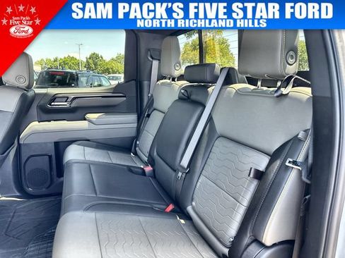 Used 2025 Chevrolet Silverado 1500 ZR2 w/ Technology Package AWD/4WD image 32