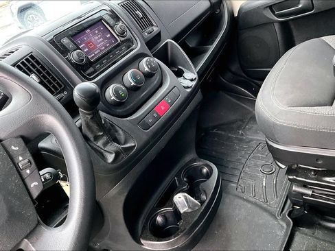 Used 2021 RAM ProMaster 2500 w/ Convenience Group FWD image 16