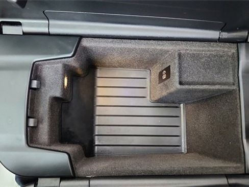 Used 2023 BMW 530e 530e iPerformance w/ M Sport Package image 53