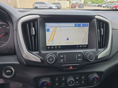 Used 2021 GMC Terrain SLE w/ Driver Convenience Package image 25