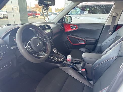 Used 2023 Kia Soul GT-Line image 3