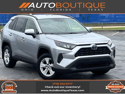 Used 2019 Toyota RAV4 LE w/ Carpet Mat Package