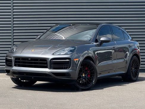 Used 2023 Porsche Cayenne GTS AWD/4WD image 1