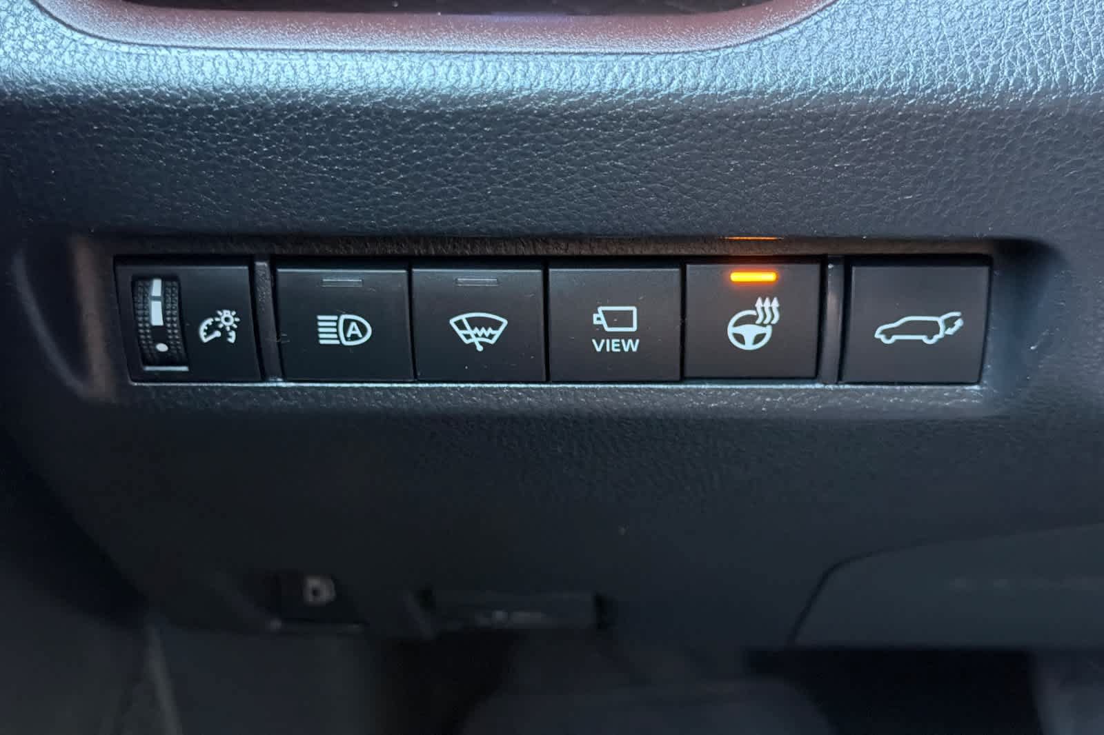Used 2021 Toyota RAV4 Limited AWD/4WD image 31